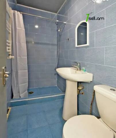 2 սենյականոց բնակարան Կոմիտասի պողոտայում, 50 քմ, 5/7 հարկ, եվրովերանորոգված, քարե շենք