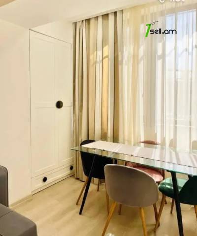 2 սենյականոց բնակարան Արամ Խաչատրյան փողոցում, 45 ք.մ., 1/9 հարկ, դիզայներական ոճով վերանորոգված