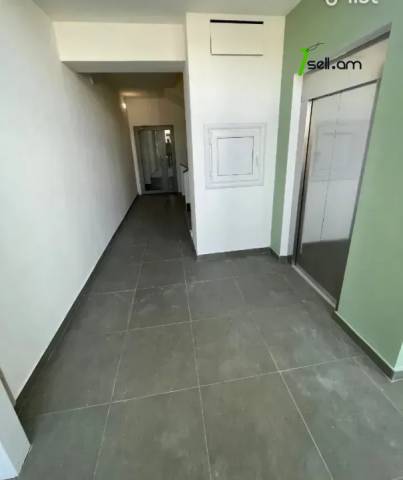 3 սենյականոց բնակարան նորակառույց շենքում Բագրևանդի փողոցում, 93 ք.մ., 2 սանհանգույց