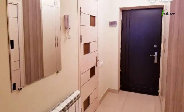 3 սենյականոց բնակարան Կոմիտասի պողոտայում, 105 ք.մ., բարձր առաստաղներ, 2/6 հարկ