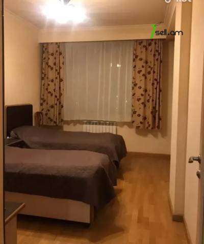 3 սենյականոց բնակարան նորակառույց շենքում Վիկտոր Համբարձումյանի փողոցում, 89 ք.մ., 2 սանհանգույց