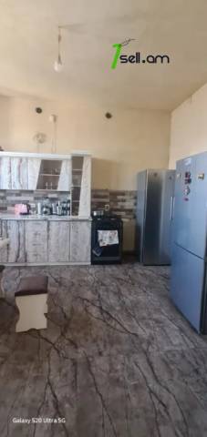 Մեկ հարկանի տուն 22-րդ փողոցում Առինջում, 120 քմ, 2 սանհանգույց, կապիտալ վերանորոգված