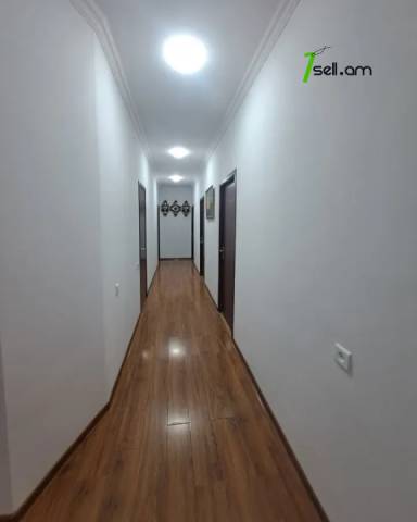 Ընդարձակ 3 սենյականոց բնակարան նորակառույց շենքում Արամի փողոցում, 160 ք.մ., 3/14 հարկ