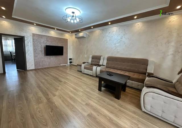 Երկու հարկանի քարե տուն Նոր Արեշի 22-րդ փողոցում Էրեբունիում, 140 քմ, 2 սանհանգույց