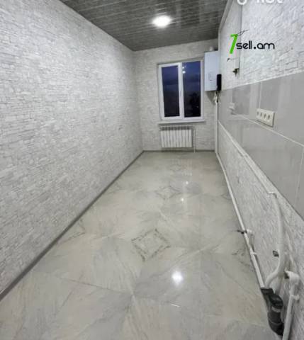 3 սենյականոց բնակարան Զաքարիա Քանաքեռցու փողոցում, 73 քմ, մի քանի պատշգամբ