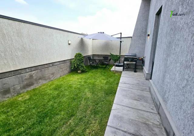 Մեկ հարկանի քարե տուն 33-րդ փողոցում Զովունիում, 240 քմ, կապիտալ վերանորոգված