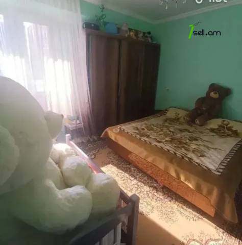 4 սենյականոց բնակարան Գուսան Շերամի փողոցում, 92 ք.մ., 6/9 հարկ, կոսմետիկ վերանորոգում