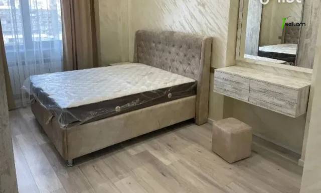 3 սենյականոց բնակարան նորակառույց շենքում Փավստոս Բուզանդի փողոցում, 102 ք.մ., 2 սանհանգույց
