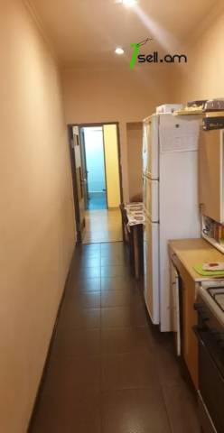 Բազմաֆունկցիոնալ գույք Լեոյի փողոցում կենտրոնում, 540 ք.մ.