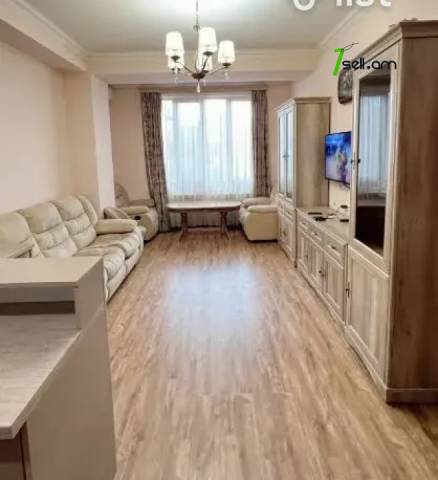2 սենյականոց բնակարան նորակառույց շենքում Ադոնցի փողոցում, 45 ք.մ., բարձր առաստաղներ