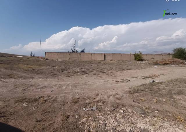 Գյուղատնտեսական հողատարածք Մայակովսկիում, 5300 ք.մ.