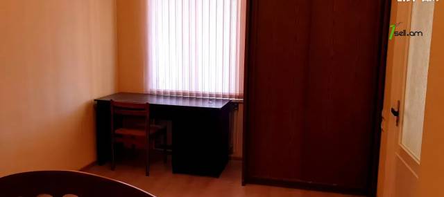 Մեկ հարկանի քարե տուն, Այգեձորի 1-ին նրբանցք Արաբկիրում, 130 ք.մ., կապիտալ վերանորոգված