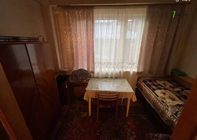 2 սենյականոց բնակարան Նաիրի Զարյան փողոցում, 67 ք.մ., 1/5 հարկ, քարե շենք