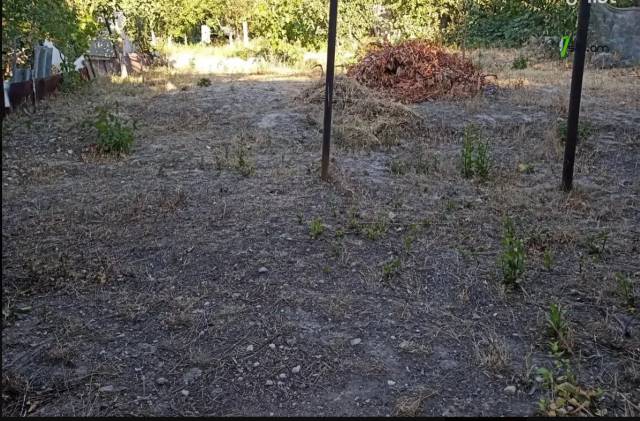 Հողատարածք հասարակական շինությունների համար Մառի փողոցում Նոր Նորքում, 180 ք.մ.