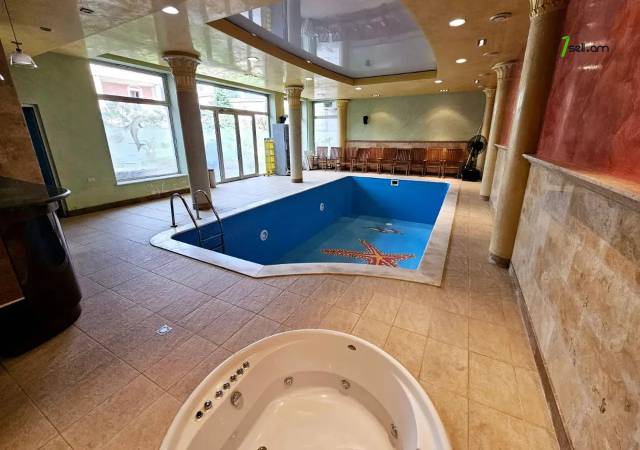 Երեք հարկանի քարե տուն Քեռու փողոցում Արաբկիրում, 1600 ք.մ., 3+ սանհանգույց, կապիտալ վերանորոգված