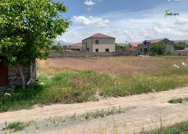 Հողատարածք բնակելի շինությունների համար Բալահովիտում, 800 քմ