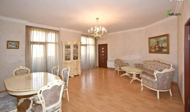 5 սենյականոց բնակարան նորակառույց շենքում Մարշալ Բաղրամյան պողոտայում, 165 քմ, 11/17 հարկ