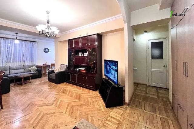 2 սենյականոց բնակարան Վաղարշյան փողոցում, 67 քմ, 7/10 հարկ