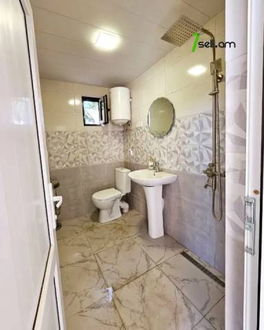 Երկու հարկանի տուն Մհեր Մկրտչյան փողոցում Ավանում, 1080 ք.մ., 3+ սանհանգույց, կապիտալ վերանորոգված