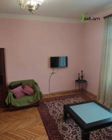 1 սենյականոց բնակարան Եղիշե Թադևոսյան փողոցում, 40 ք.մ., կոսմետիկ վերանորոգում, քարե շենք