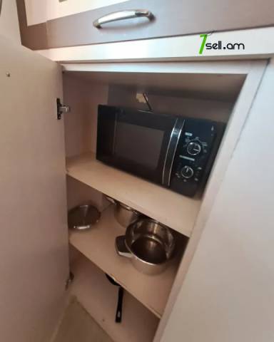 3 սենյականոց բնակարան Սարյանի փողոցում, 80 ք.մ., 5/16 հարկ, եվրովերանորոգված