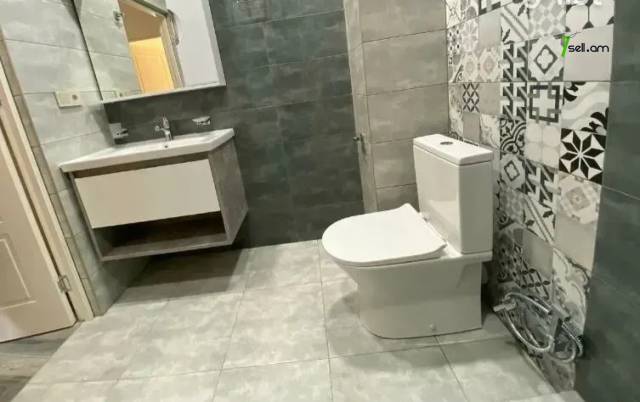 2 սենյականոց բնակարան նորակառույց շենքում Փավստոս Բուզանդի փողոցում, 57 ք.մ., բարձր առաստաղներ