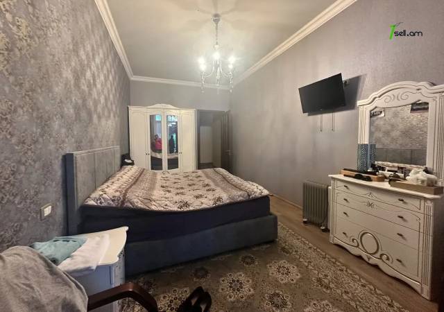 Մեկ հարկանի քարե տուն Բագրևանդի 42-րդ փողոցում Նոր Նորքում, 1100 քմ, 3+ սանհանգույց