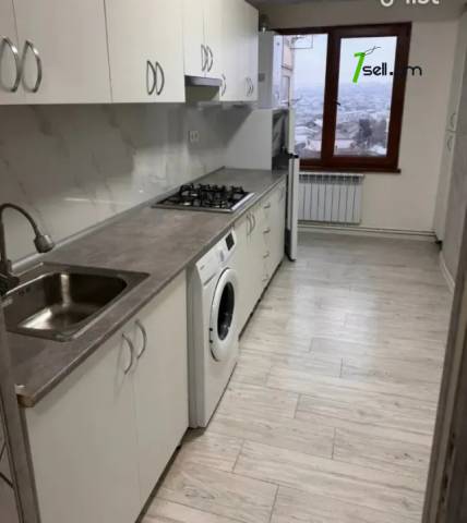 4 սենյականոց բնակարան Օհանովի փողոցում, 82 ք.մ., 11/14 հարկ, կապիտալ վերանորոգված