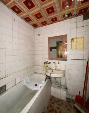 3 սենյականոց բնակարան Սեբաստիայի փողոցում, 74 քմ, նախավերջին հարկ, մասնակի վերանորոգում