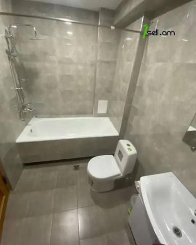 3 սենյականոց բնակարան Մեսրոպ Մաշտոցի պողոտայում, 120 ք.մ., 2 սանհանգույց, 9/12 հարկ