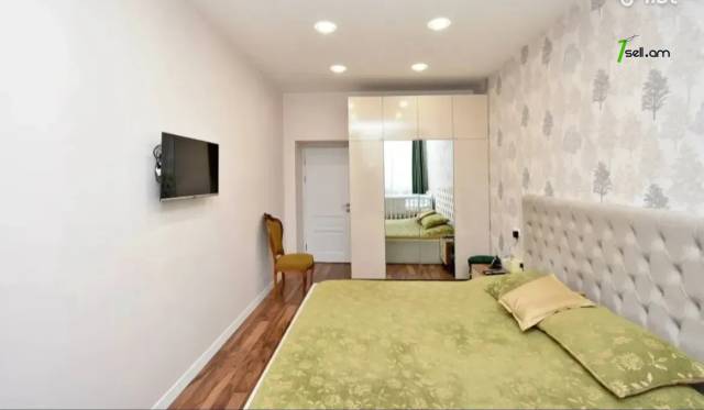 3 սենյականոց բնակարան Կոմիտասի պողոտայում, 88 քմ, նախավերջին հարկ, բարձր առաստաղներ