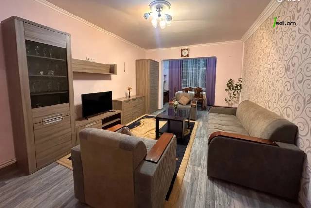 3 սենյականոց բնակարան, Մելիք Մելիքյան փողոցի նրբանցք, 81 ք.մ., 2/9 հարկ, կապիտալ վերանորոգված