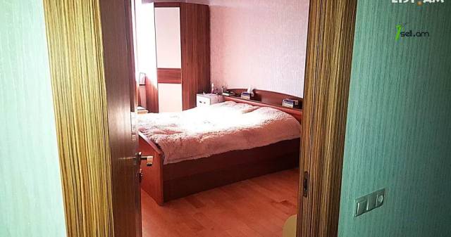 Մեկ հարկանի քարե տուն Սամվել Գևորգյան փողոցում Դավիթաշենում, 1200 ք.մ., 3+ սանհանգույց