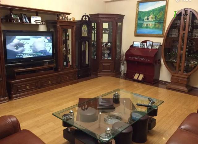 4 սենյականոց բնակարան նորակառույց շենքում Տերյան փողոցում, 193 քմ, 7/9 հարկ, 2 սանհանգույց