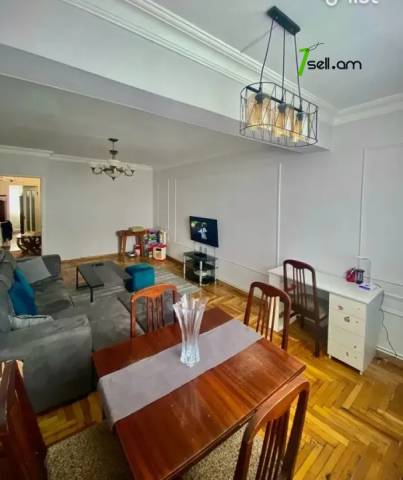 4 սենյականոց բնակարան Հայկ Գյուլիքևխյանի փողոցում, 90 ք.մ., կապիտալ վերանորոգված, քարե շենք