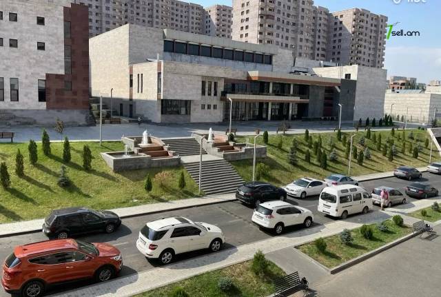 2 սենյականոց բնակարան նորակառույց շենքում Ծարավ Աղբյուր փողոցում, 56 քմ, 3/16 հարկ, բարձր առաստաղներ