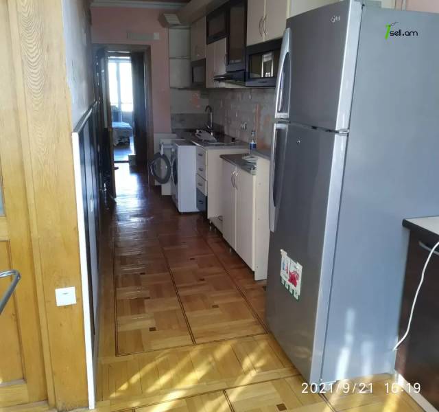 3 սենյականոց բնակարան Ջրվեժի 1-ին փողոցում, 80 ք.մ., 2 սանհանգույց, մի քանի պատշգամբ