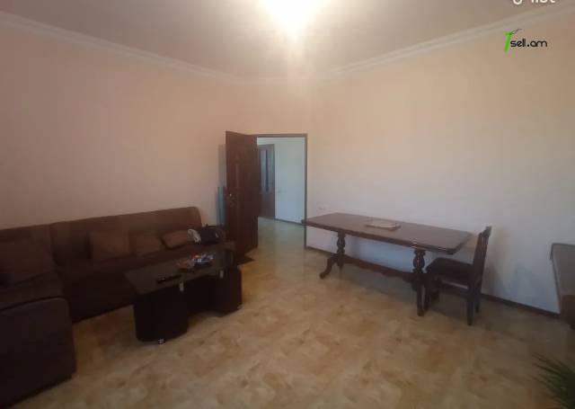 Մեկ հարկանի քարե տուն Զորավար Անդրանիկի փողոցում Քասախում, 120 քմ, 2 սանհանգույց