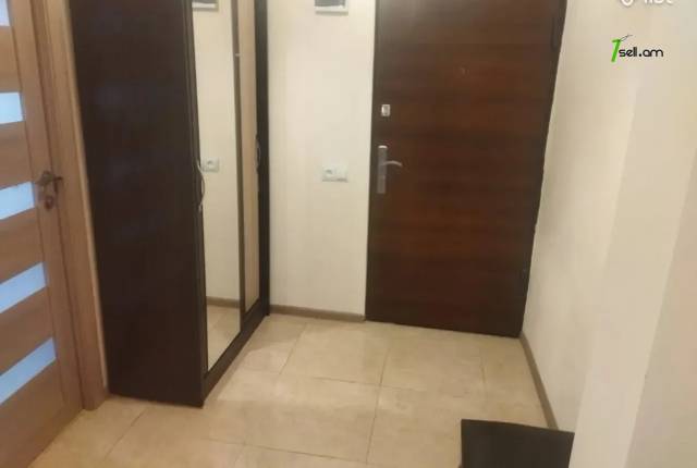 4 սենյականոց բնակարան Զաքարիա Քանաքեռցու փողոցում, 80 ք.մ., նախավերջին հարկ, կապիտալ վերանորոգված