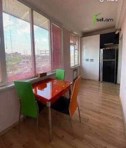 3 սենյականոց բնակարան Մելիք Մելիքյան փողոցում, 78 ք.մ., 5/9 հարկ, կապիտալ վերանորոգված