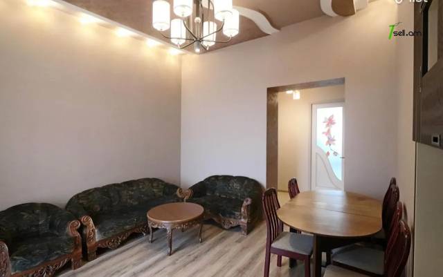 3 սենյականոց բնակարան, Komitas Ave, 85 ք.մ., 2 սանհանգույց, բարձր առաստաղներ, կապիտալ վերանորոգված