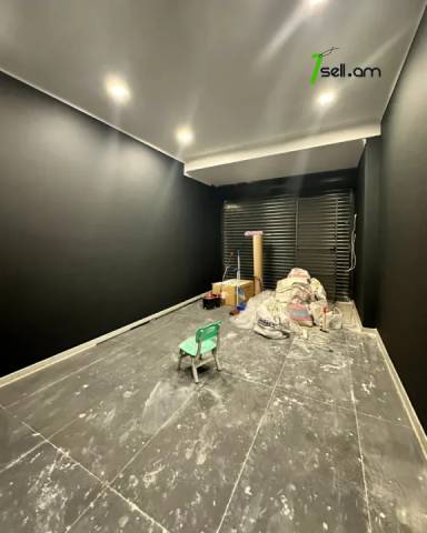 Երկու հարկանի քարե թաունհաուզ Էրեբունու փողոցում Էրեբունիում, 205 քմ, 2 սանհանգույց