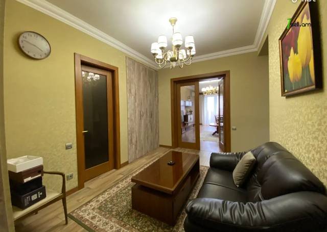3 սենյականոց բնակարան նորակառույց շենքում Հայրիկ Մուրադյան փողոցում, 110 քմ, 9/18 հարկ