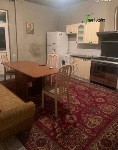 4 սենյականոց բնակարան Մանանդյան փողոցում, 134 ք.մ., մասնակի վերանորոգում, քարե շենք