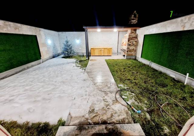 Երեք հարկանի թաունհաուզ, Դուրյան թաղամաս Ավանում, 330 ք.մ., 3+ սանհանգույց