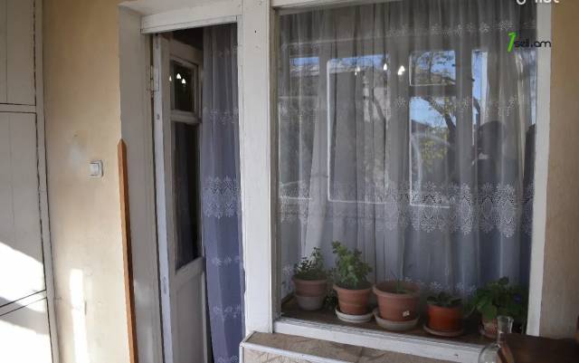 5 սենյականոց բնակարան Վահրամ Փափազյան փողոցում, 85 քմ, 2/5 հարկ, 2 սանհանգույց, քարե շենք