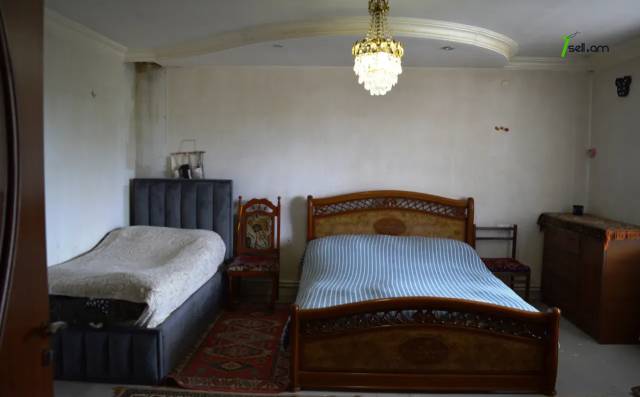 Երկու հարկանի քարե տուն Կնունյանց փողոցում Գյումրիում, 279 քմ, 2 սանհանգույց, եվրովերանորոգված