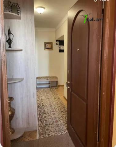 4 սենյականոց բնակարան Դավիթ Անհաղթի փողոցում, 107 քմ, նախավերջին հարկ, կապիտալ վերանորոգված