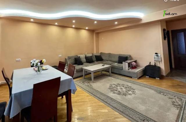 4 սենյականոց բնակարան Րաֆֆու փողոցում, 87 ք.մ., 3/9 հարկ, կապիտալ վերանորոգված