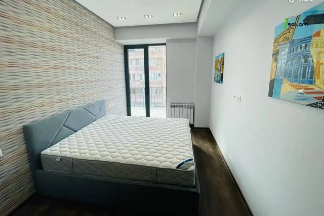 2 սենյականոց բնակարան նորակառույց շենքում Արամ Խաչատրյան փողոցում, 62 քմ, 5/15 հարկ